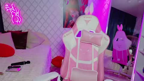 Lily online show from 23, 7, 2026