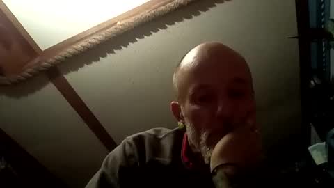 Snapshot of foxbodydave chatting on 8, 1, 2026 foxbodydave online show from 8, 1, 2026