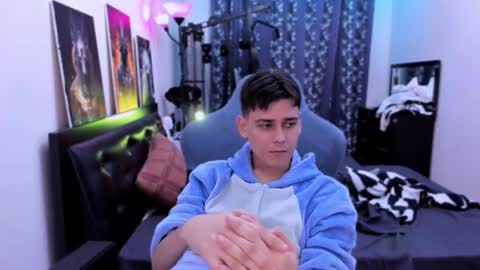 Foxicfu online show from 17, 9, 2025