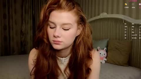Snapshot of foxxx_tail chatting on 23, 10, 2025 Petra online show from 23, 10, 2025