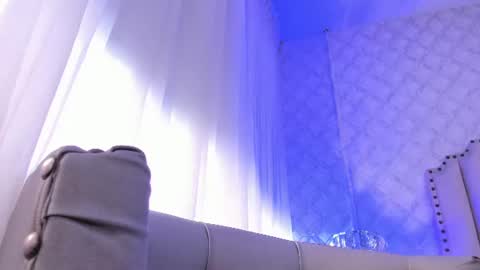 Foxy online show from 12, 6, 2026