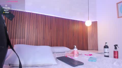 foxy_kylie online show from 8, 3, 2026