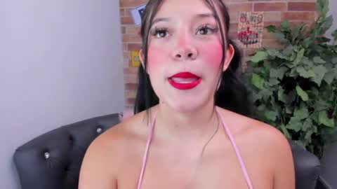 Snapshot of foxy_loren chatting on 10, 6, 2026 Loren online show from 10, 6, 2026