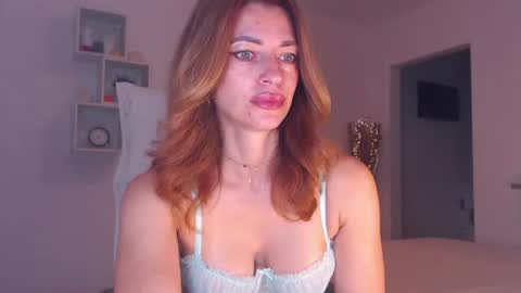 Adela - Single mom. 40 y online show from 30, 6, 2026