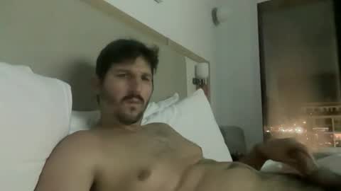 Snapshot of fp004 chatting on 10, 10, 2025 fp004 online show from 10, 10, 2025