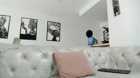 Snapshot of fraiderbrown chatting on 14, 10, 2025 IM FRAIDER online show from 14, 10, 2025