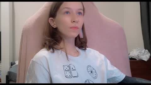 fran_bow online show from 30, 1, 2025