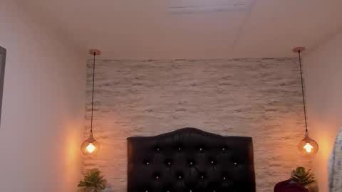          online show from 14, 12, 2025