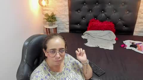          online show from 5, 6, 2026