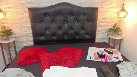          online show from 11, 7, 2026