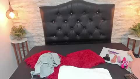          online show from 26, 7, 2026