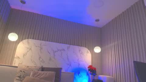 franchesca_de_luca online show from 28, 2, 2026