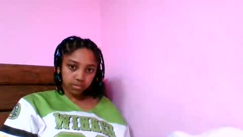 Snapshot of francia333068 chatting on 17, 7, 2026 francia333068 online show from 17, 7, 2026