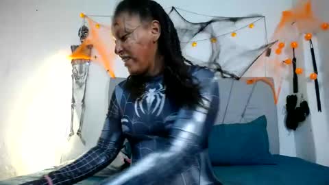 francihot4 online show from 1, 11, 2025