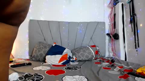 francihot4 online show from 14, 12, 2025