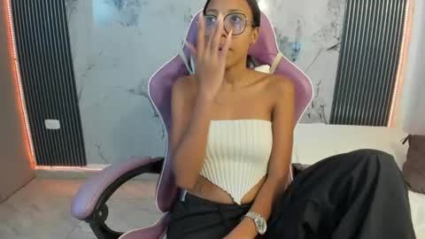 Laura online show from 1, 7, 2026