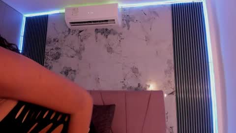 Laura online show from 25, 7, 2026
