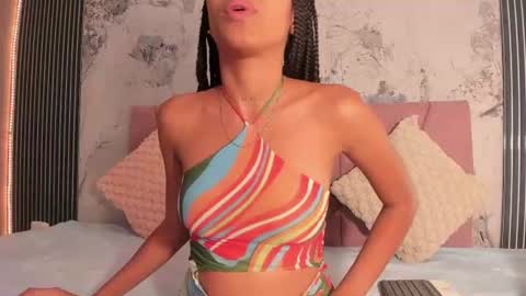 Laura online show from 5, 8, 2026