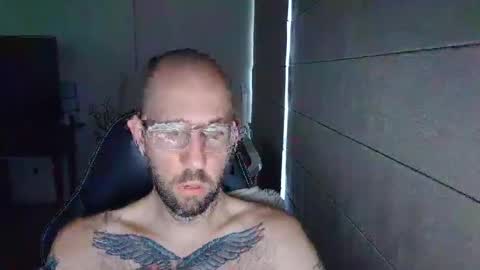 frank_perry2332 online show from 25, 4, 2026