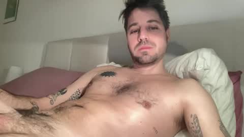Snapshot of frankybiiig chatting on 14, 1, 2026 thegoodandbiiig online show from 14, 1, 2026