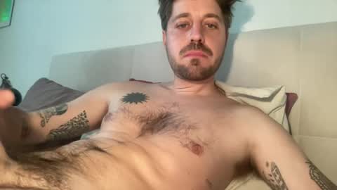 Snapshot of frankybiiig chatting on 8, 5, 2026 thegoodandbiiig online show from 8, 5, 2026