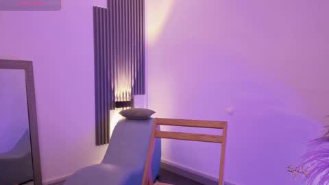 Fransheska online show from 1, 3, 2026