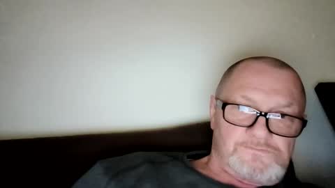 Wolfi online show from 25, 2, 2026