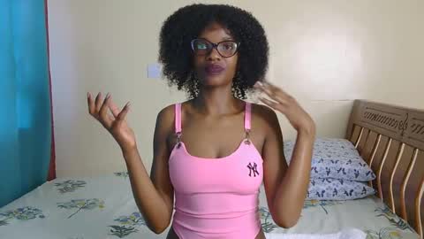 Snapshot of freakky_nessa chatting on 8, 12, 2024 Nessa-Independent model online show from 8, 12, 2024