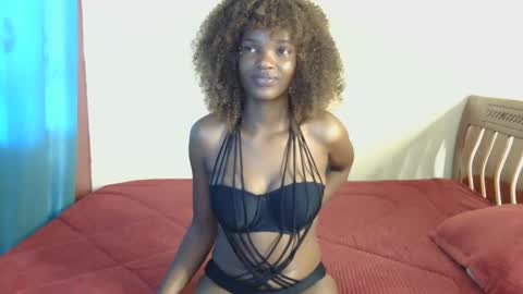 Snapshot of freakky_nessa chatting on 1, 2, 2025 Nessa-Independent model online show from 1, 2, 2025