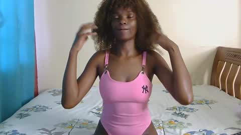 Snapshot of freakky_nessa chatting on 5, 2, 2025 Nessa-Independent model online show from 5, 2, 2025