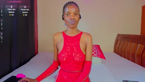 Snapshot of freakky_nessa chatting on 15, 9, 2025 Nessa-Independent model online show from 15, 9, 2025