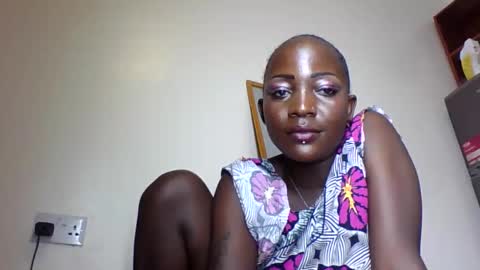 freaky_boobs online show from 13, 3, 2026