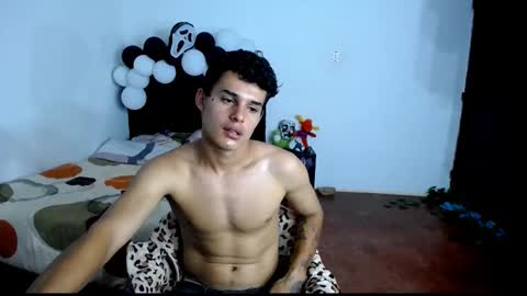 Snapshot of freddy_romans2 chatting on 9, 10, 2025 freddy romans online show from 9, 10, 2025