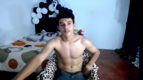 Snapshot of freddy_romans2 chatting on 14, 10, 2025 freddy romans online show from 14, 10, 2025