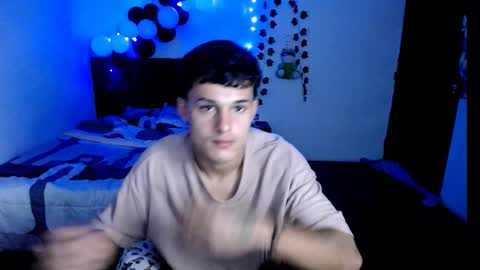 Snapshot of freddy_romans2 chatting on 3, 11, 2025 freddy romans online show from 3, 11, 2025