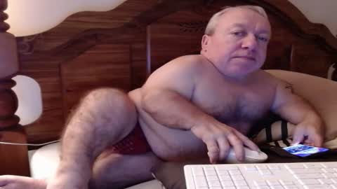 Snapshot of freemysoul4748 chatting on 27, 10, 2025 Cute Lil Man online show from 27, 10, 2025