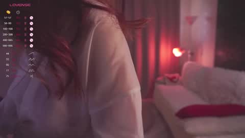 Snapshot of frencheseyes chatting on 17, 9, 2025 frencheseyes online show from 17, 9, 2025