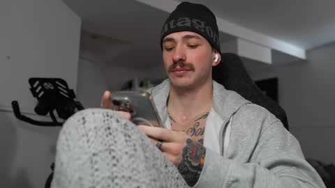 Snapshot of frewfun chatting on 10, 3, 2025 cameron online show from 10, 3, 2025