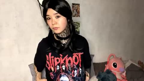 freyablow online show from 4, 7, 2026