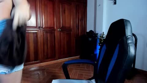 freyanatural online show from 16, 12, 2025