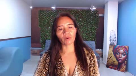 Snapshot of frida_naughtymilf chatting on 22, 10, 2025 Frida online show from 22, 10, 2025