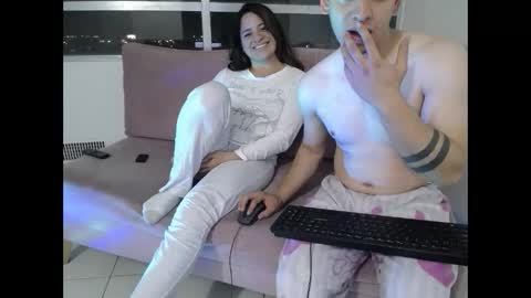 Oliver-Venus online show from 6, 10, 2025