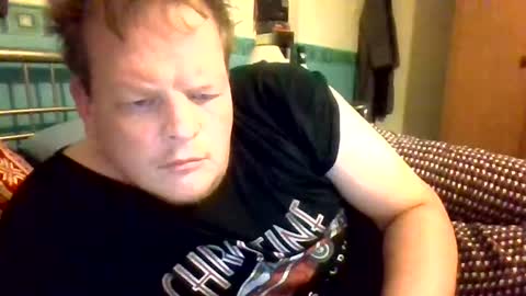 Snapshot of fritzboy290 chatting on 26, 7, 2026 Tom online show from 26, 7, 2026