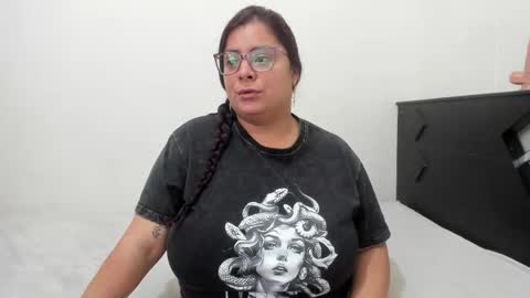 Snapshot of fromheaven_ chatting on 22, 10, 2025 Lucy online show from 22, 10, 2025