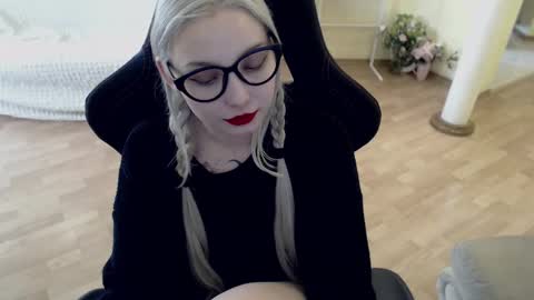 Lilith online show from 11, 3, 2025