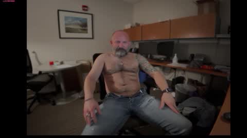 fuckadilf online show from 6, 3, 2025