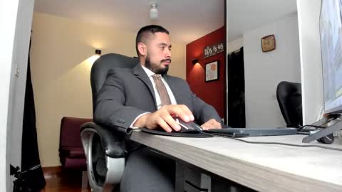 SERGIO THE SEX LAWYER online show from 6, 5, 2026