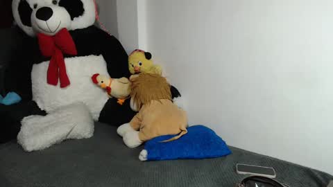 Mia and Gary  online show from 7, 2, 2025