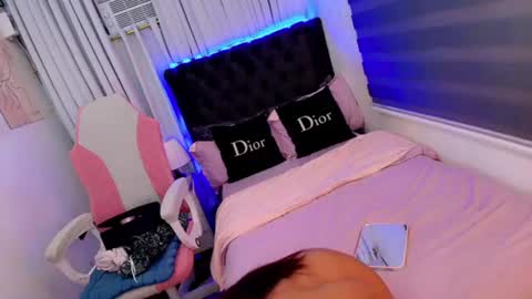 JAYDE MARRIE online show from 9, 7, 2026