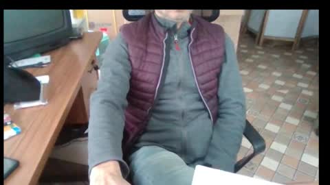 Snapshot of fuckistanbul chatting on 11, 2, 2026 Bruchus online show from 11, 2, 2026